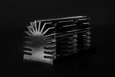 Heat sink blade